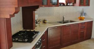 Cucina classica su misura in legno 5
